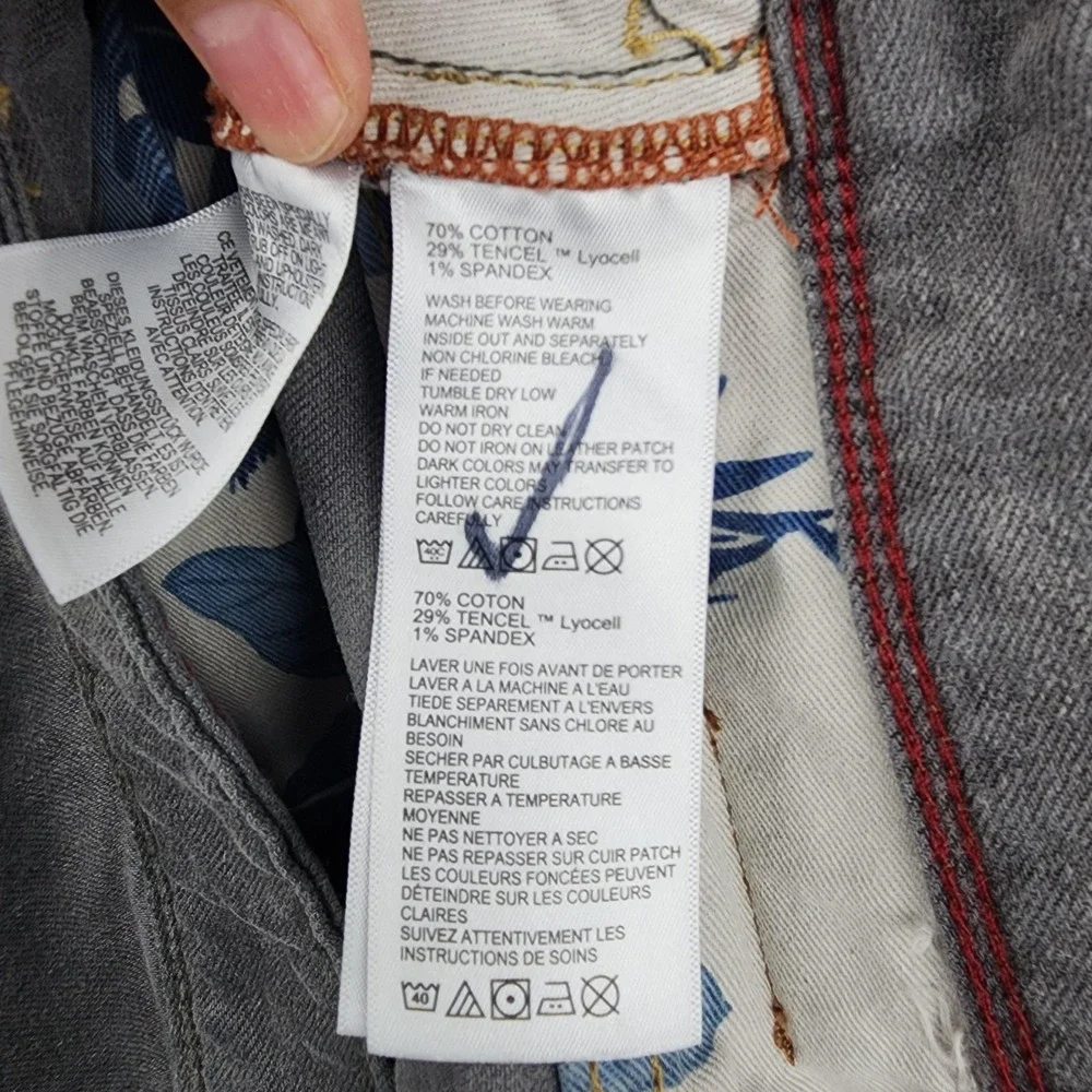 Tommy Bahama tommy bahama